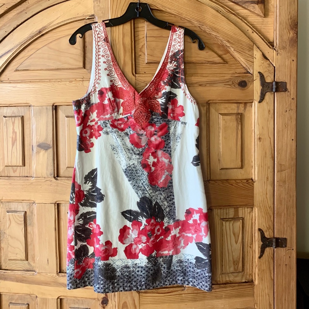 Free People // NWT Embroidered V-neck cotton dress - Picture 1 of 15
